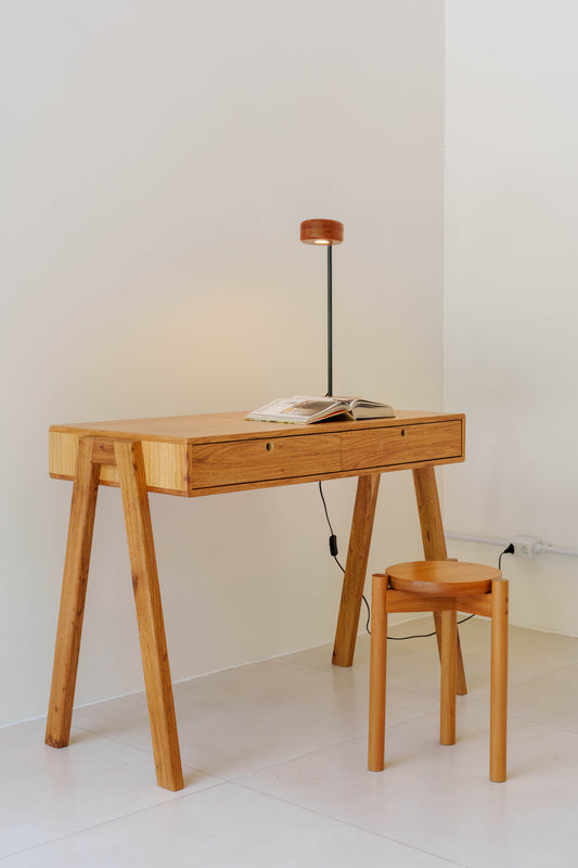 Escrivaninha Nicho Freijó - Frete Grátis | 3X Sem Juros