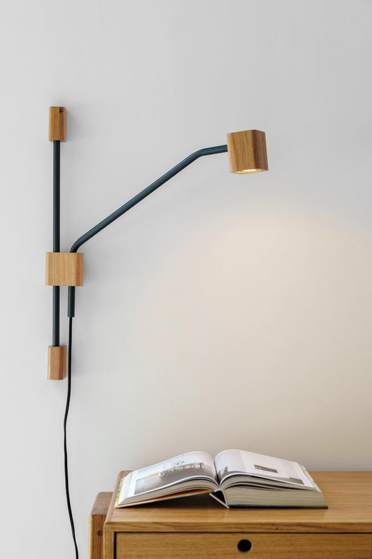 Luminária de Parede OLI - Frete Grátis