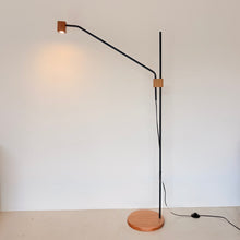 Carregar imagem no visualizador da galeria, Abajur de Piso Oli
