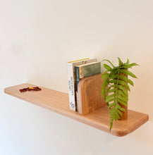 Carregar imagem no visualizador da galeria, Prateleira Line
