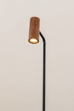 Carregar imagem no visualizador da galeria, Luminária de mesa Navona
