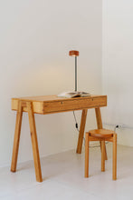 Carregar imagem no visualizador da galeria, Escrivaninha Nicho Freijó
