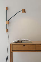 Carregar imagem no visualizador da galeria, Escrivaninha Nicho Freijó
