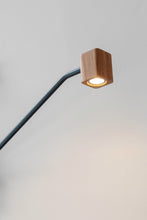 Carregar imagem no visualizador da galeria, Luminária de Parede OLI - Frete Grátis
